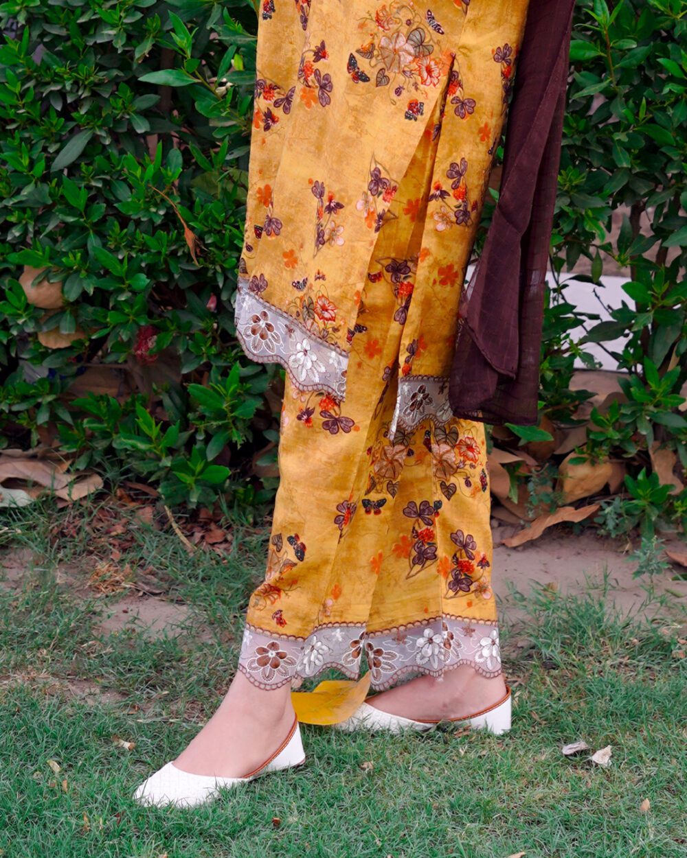 GUL ZAREEN - Image 3